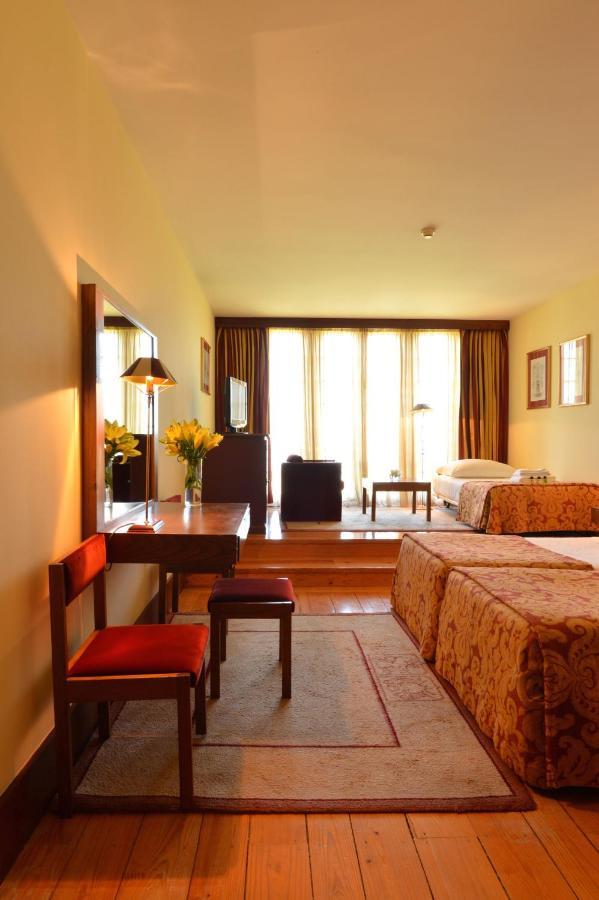 Pousada Mosteiro De Guimaraes Luaran gambar A room at the hotel
