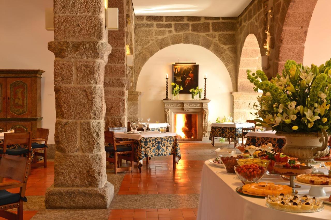 Pousada Mosteiro De Guimaraes Luaran gambar Restaurant in the hotel
