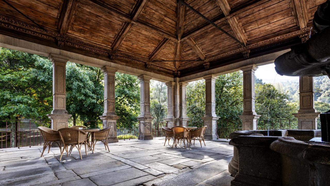 Pousada Mosteiro De Guimaraes Luaran gambar The interior of the pavilion
