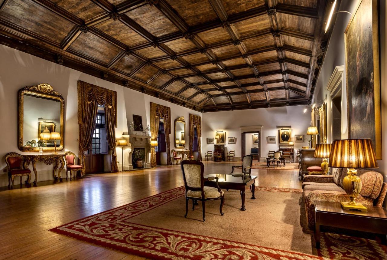 Pousada Mosteiro De Guimaraes Luaran gambar The lobby of the hotel